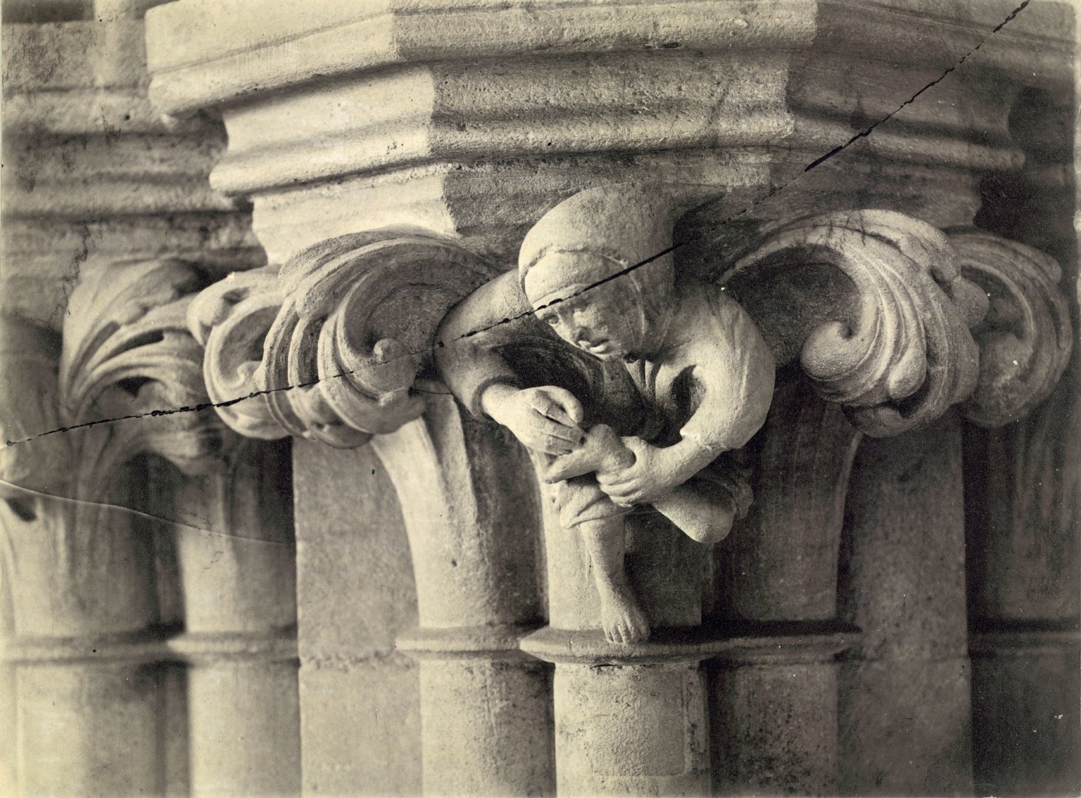 grotesque_capitals2c_wells_cathedral_28361165026429