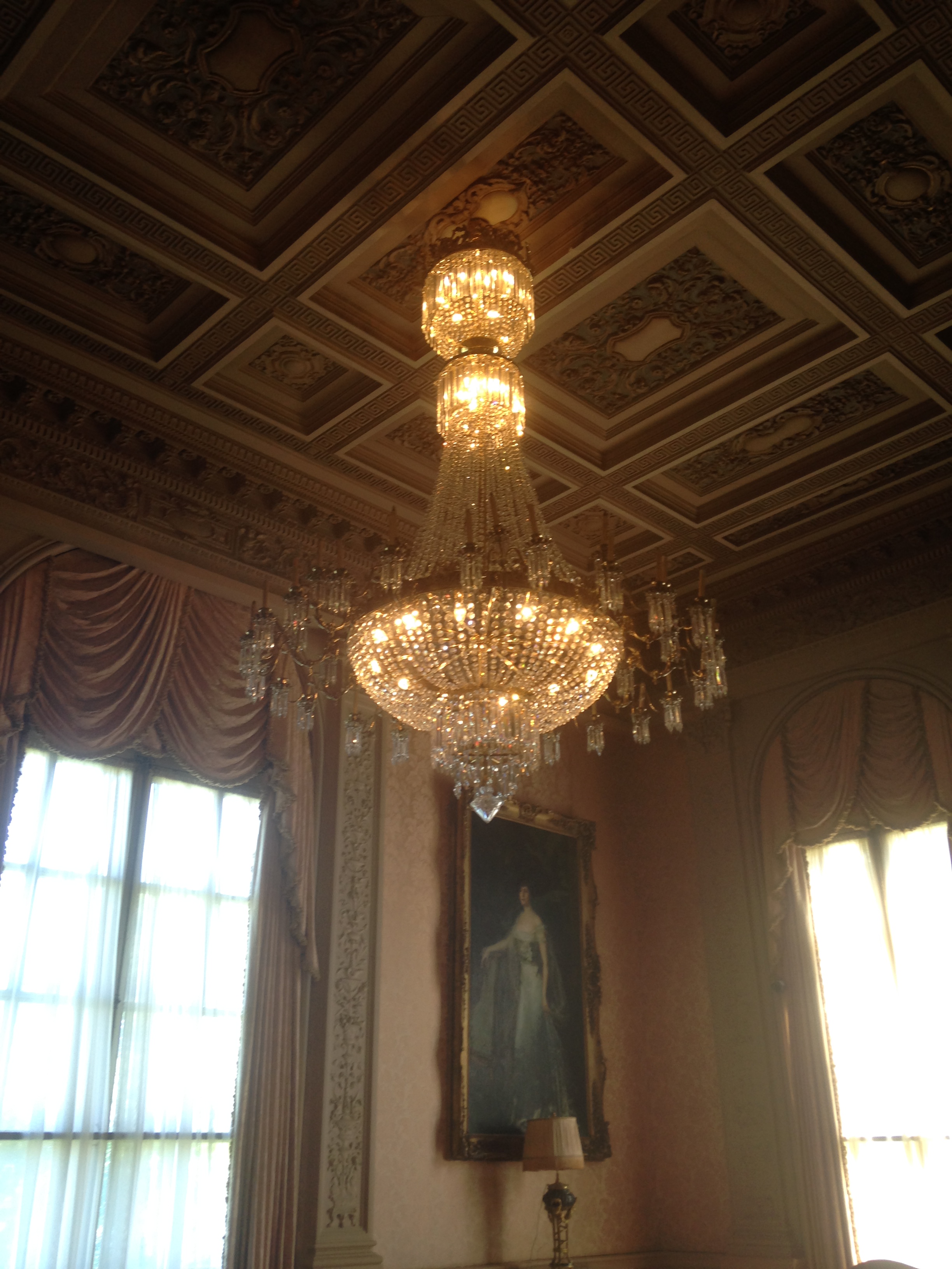 Rosecliff chandelier