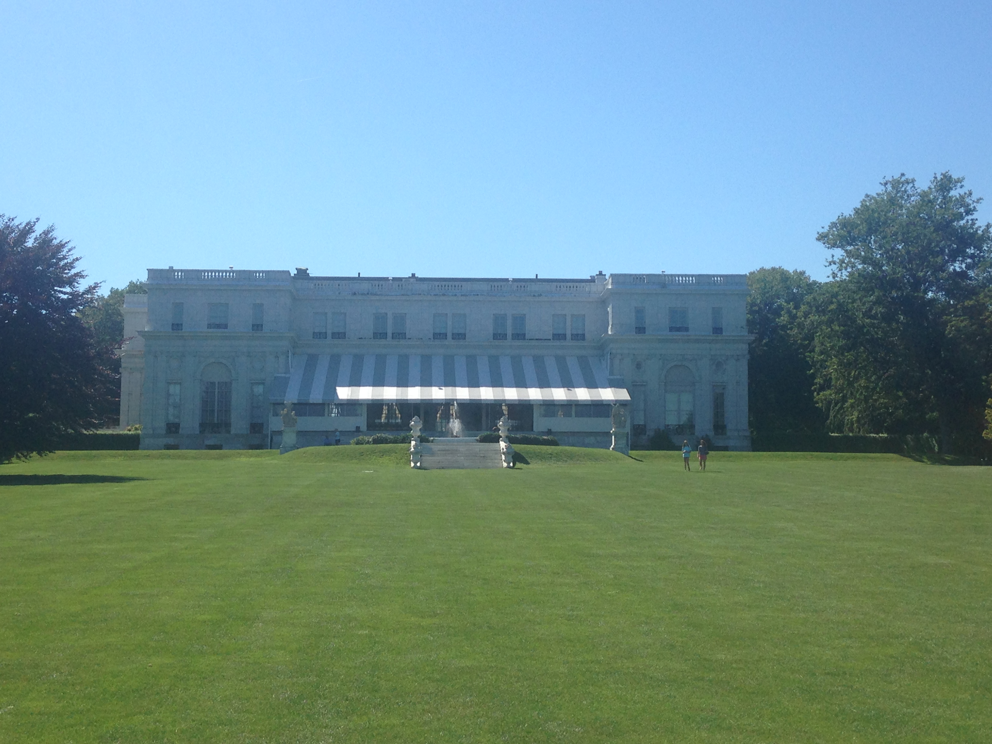 Rosecliff back facade