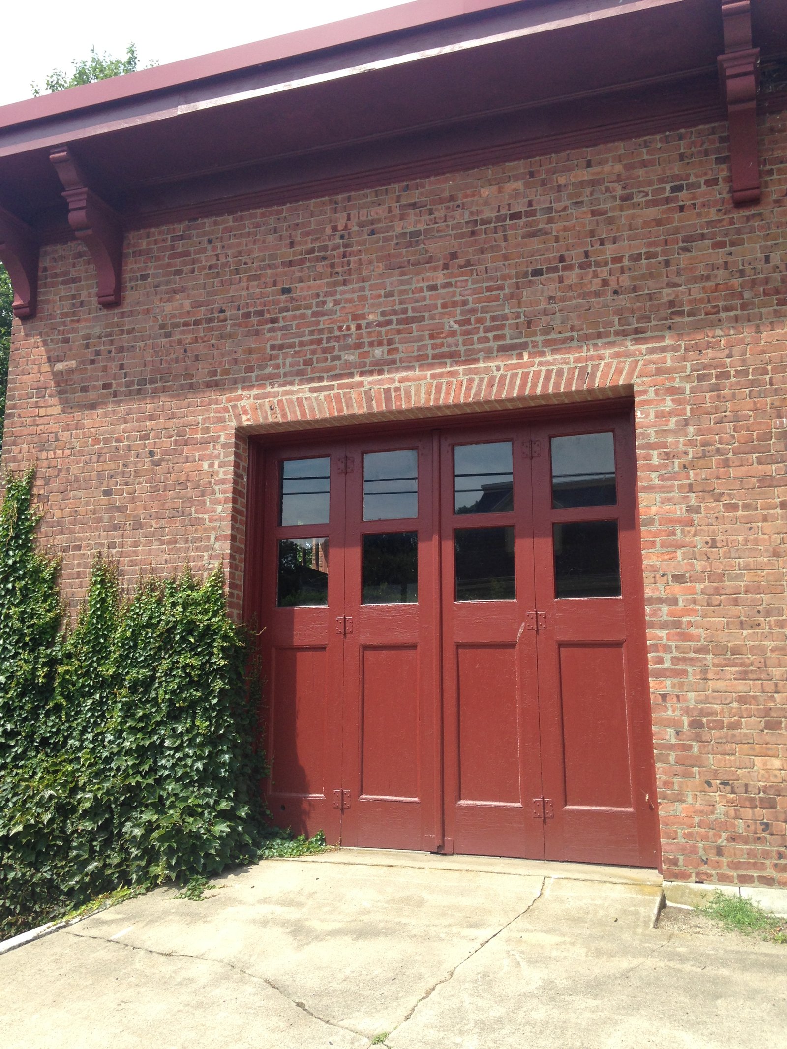 Breakers Stables and Carriage House