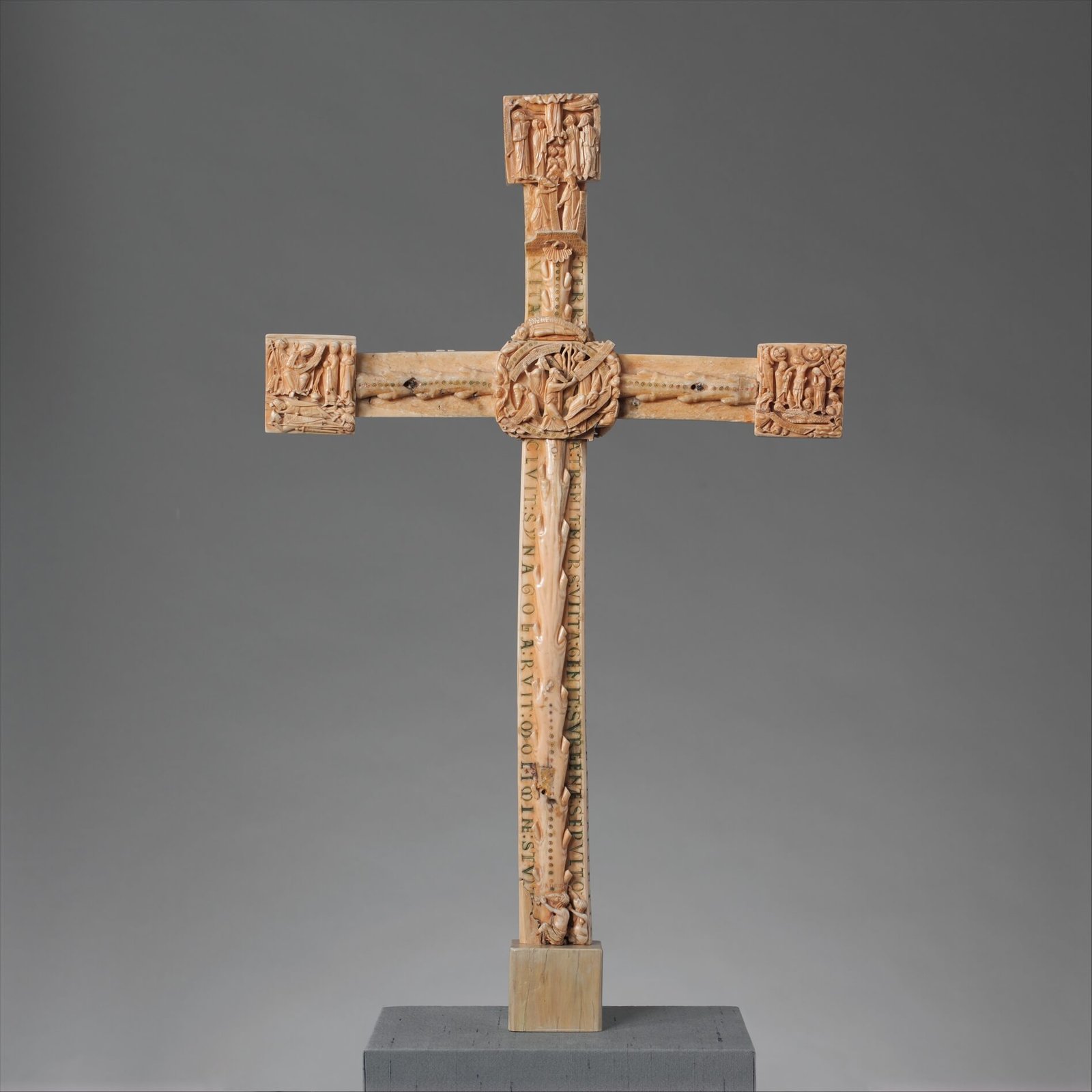 King of the Confessors: a Crazy Story About the Cloisters Cross