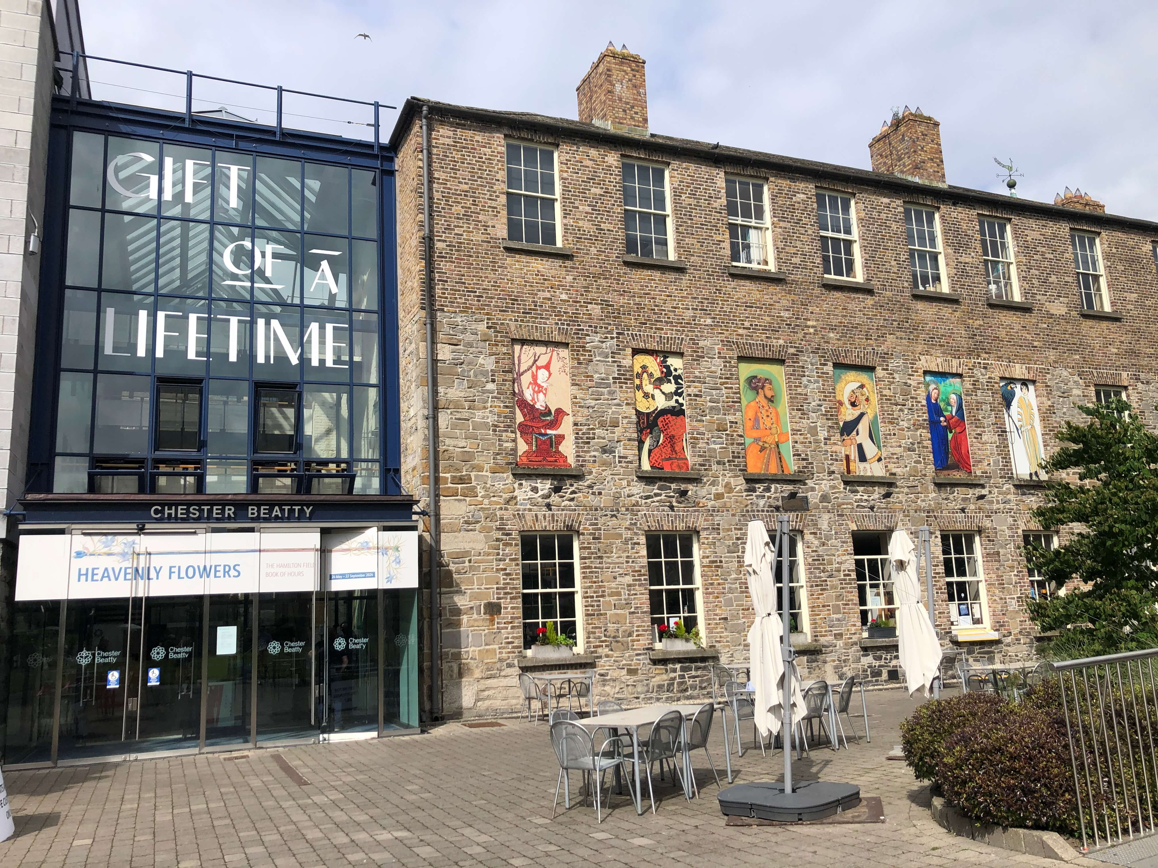 Musuem building facade with glass atrium